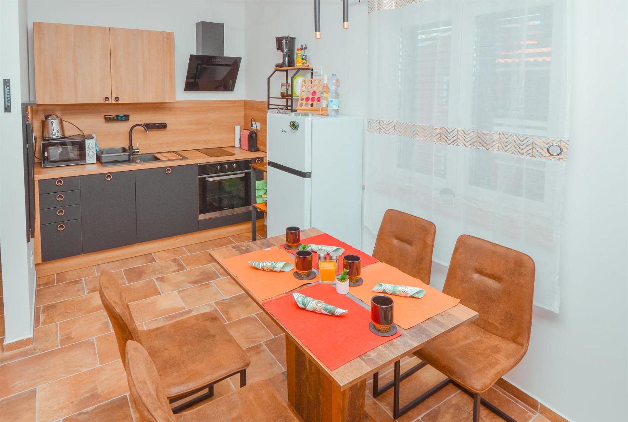 Apartment Dertil Premantura Exteriör bild